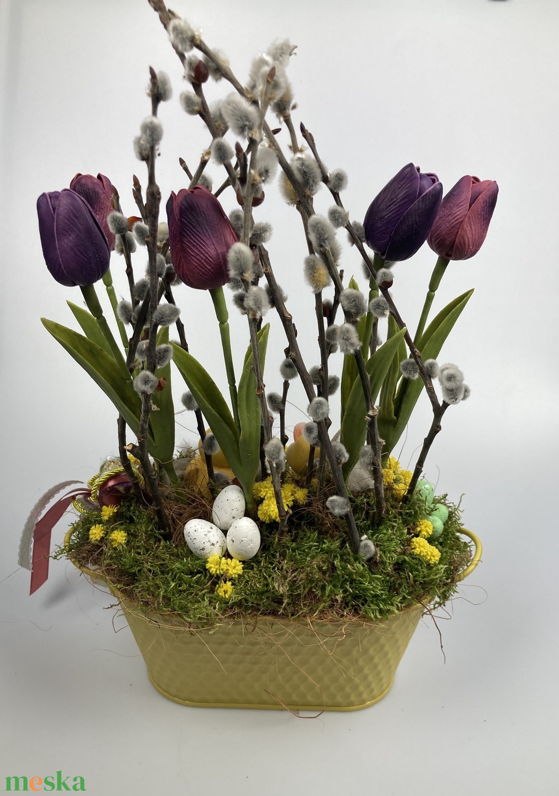  Kacsatanya - bordó és lila tulipános, tollas kacsababás tavaszi tartós asztaldísz  - otthon & lakás - dekoráció - asztal és polc dekoráció - asztaldísz - Meska.hu
