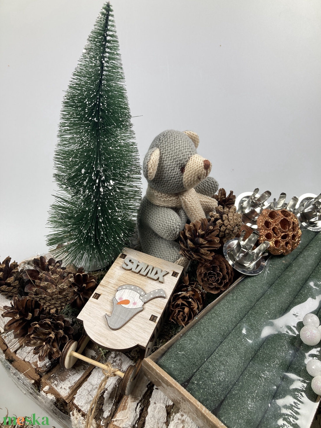 116 darabos, faborítású, mohaszőnyeggel fedett csónakalakú alapra tervezett DIY adventi koszorú szett (X-02) - diy (csináld magad) - egységcsomag - Meska.hu 116 darabos, faborítású, mohaszőnyeggel fedett csónakalakú alapra tervezett DIY adventi koszorú szett (X-02) - diy (csináld magad) - egységcsomag - Meska.hu