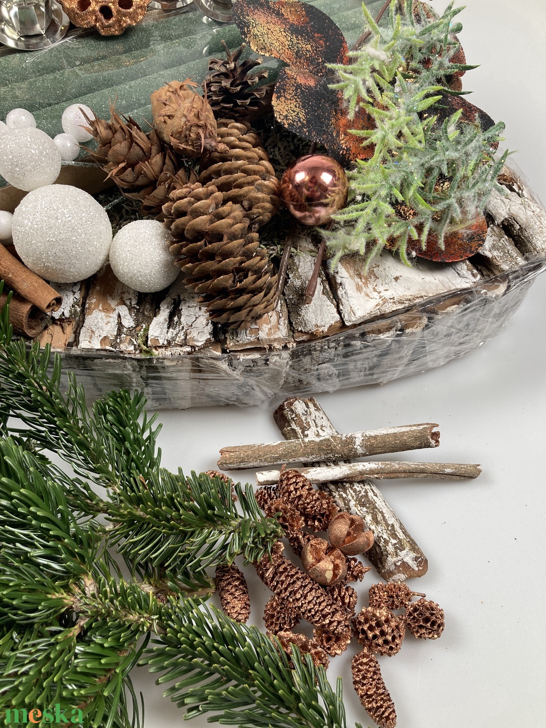 116 darabos, faborítású, mohaszőnyeggel fedett csónakalakú alapra tervezett DIY adventi koszorú szett (X-02) - diy (csináld magad) - egységcsomag - Meska.hu 116 darabos, faborítású, mohaszőnyeggel fedett csónakalakú alapra tervezett DIY adventi koszorú szett (X-02) - diy (csináld magad) - egységcsomag - Meska.hu