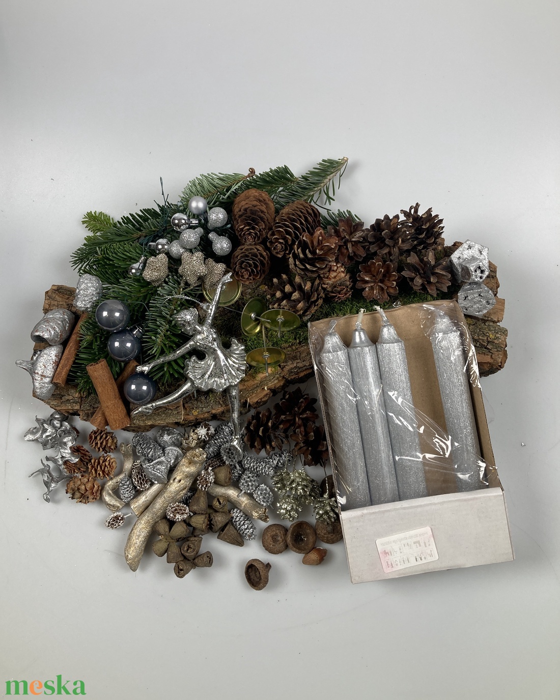 111 darabos, balerinás, natúr színvilágú, faborítású, mohával bevont alapra tervezett DIY adventi koszorú szett (X-06) - diy (csináld magad) - egységcsomag - Meska.hu 111 darabos, balerinás, natúr színvilágú, faborítású, mohával bevont alapra tervezett DIY adventi koszorú szett (X-06) - diy (csináld magad) - egységcsomag - Meska.hu