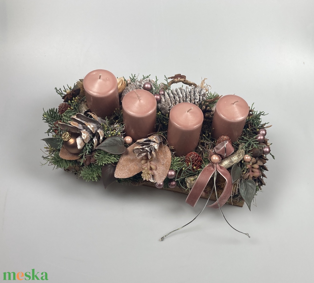 Fahéj - fahéjszínű tuskógyertyás adventi asztaldísz dobozban, termésekkel és kellékekkel gazdagon díszítve - karácsony - adventi díszek - adventi asztaldísz - Meska.hu Fahéj - fahéjszínű tuskógyertyás adventi asztaldísz dobozban, termésekkel és kellékekkel gazdagon díszítve - karácsony - adventi díszek - adventi asztaldísz - Meska.hu