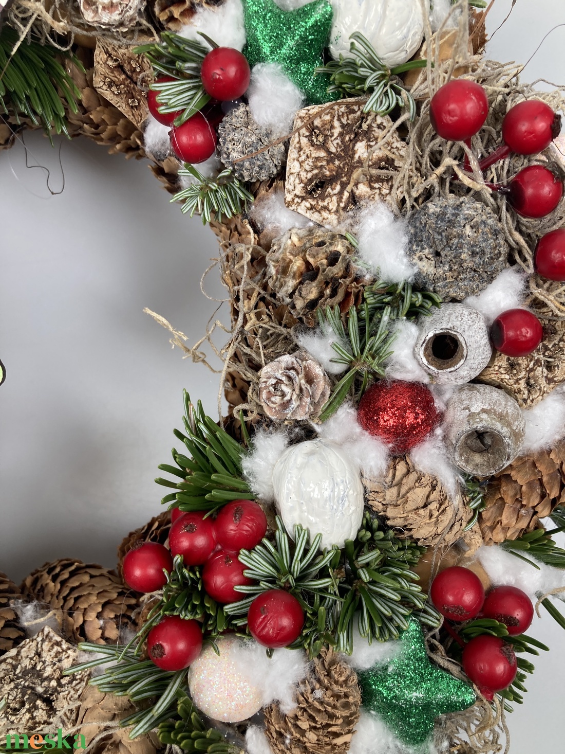 Grincs Vicsor gazdagon díszített, karácsonyi terméskopogtató - karácsony - adventi díszek - adventi ajtódísz - Meska.hu Grincs Vicsor gazdagon díszített, karácsonyi terméskopogtató - karácsony - adventi díszek - adventi ajtódísz - Meska.hu