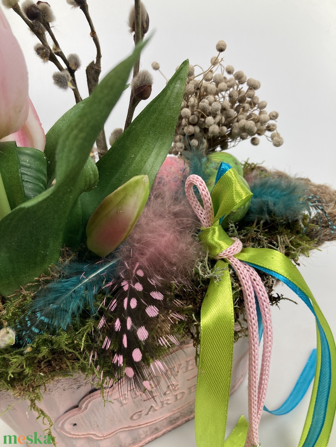 Páva vibe cirmos tulipánnal - mohaágyon nyugvó, tartós virágdísz fürjtojásokkal, gazdagon díszítve (S-11) - otthon & életmód - dekoráció - virágdísz és tartó - csokor & virágdísz - Meska.hu Páva vibe cirmos tulipánnal - mohaágyon nyugvó, tartós virágdísz fürjtojásokkal, gazdagon díszítve (S-11) - otthon & életmód - dekoráció - virágdísz és tartó - csokor & virágdísz - Meska.hu