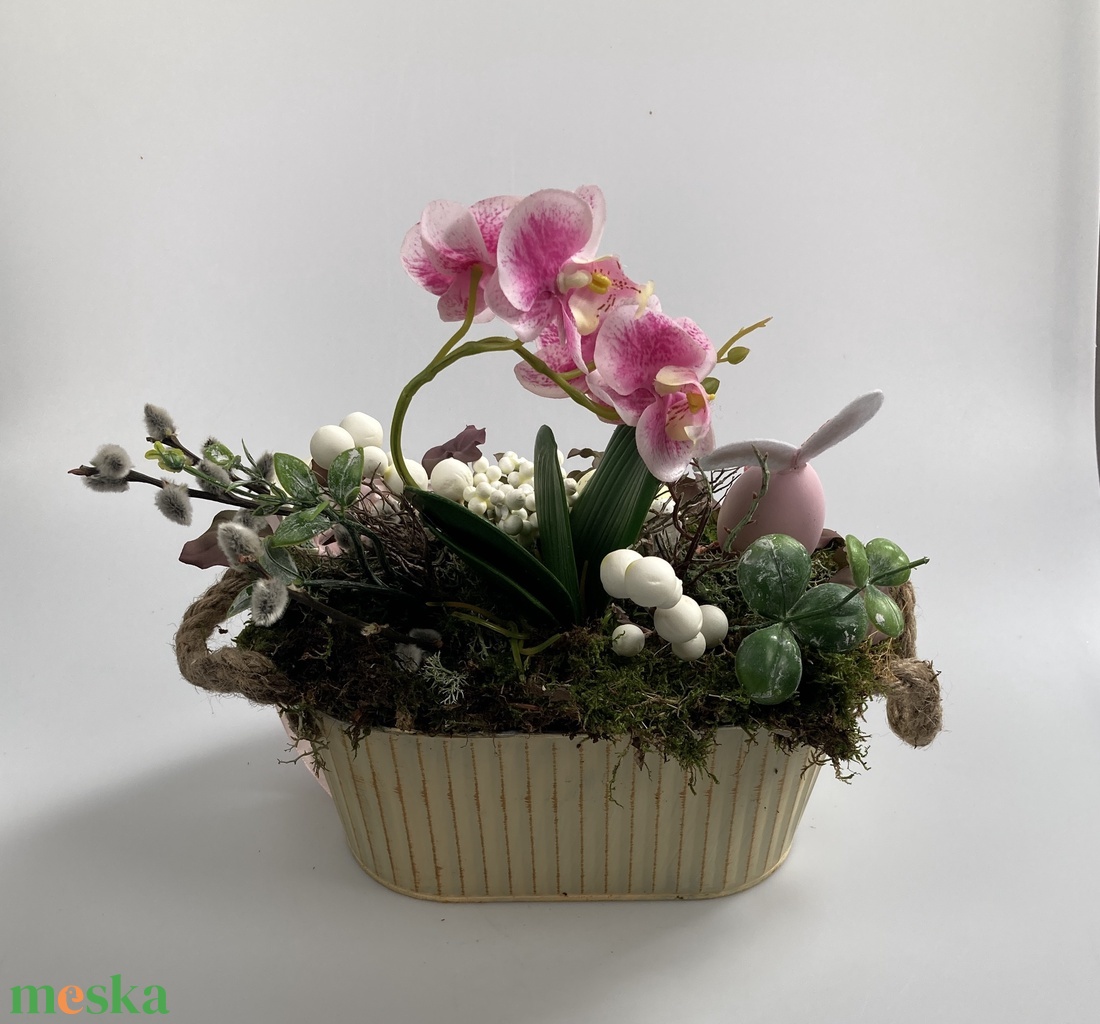 Orchideás Olivia Nyusza - mohaágyon nyugvó, tartós virágdísz Olívia nyuszi mókás figurájával, gazdagon díszítve (S-16) - otthon & életmód - dekoráció - virágdísz és tartó - csokor & virágdísz - Meska.hu Orchideás Olivia Nyusza - mohaágyon nyugvó, tartós virágdísz Olívia nyuszi mókás figurájával, gazdagon díszítve (S-16) - otthon & életmód - dekoráció - virágdísz és tartó - csokor & virágdísz - Meska.hu