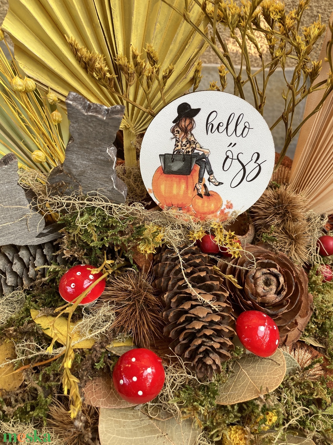 Cicás, őszi erdő hangulatú,  Hello ősz feliratú, tartós asztaldísz fatálban, gazdagon díszítve  - otthon & életmód - dekoráció - asztal és polc dekoráció - asztaldísz - Meska.hu