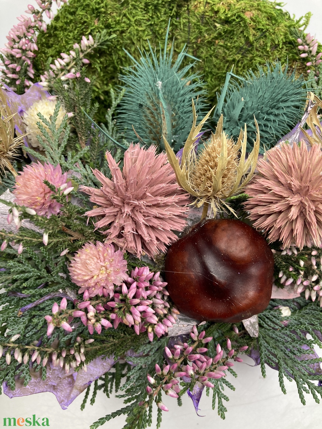 Egészség - Változatos növényi anyaggal gazdagon díszített mohakoszorú (KK-34) - otthon & életmód - vallás - temetkezési tárgy - sírkoszorú, kegyeleti koszorú - Meska.hu