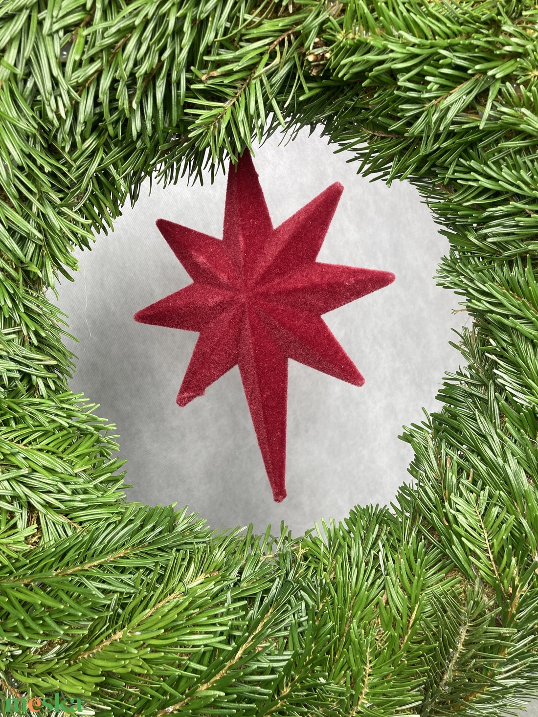44 cm átmérőjű alapra készült,  bordó  flokkolt csillagos, Nordmann fenyős, tovább is díszíthető koszorú (NK-13) - karácsony - karácsonyi kültéri dekoráció - Meska.hu 44 cm átmérőjű alapra készült,  bordó  flokkolt csillagos, Nordmann fenyős, tovább is díszíthető koszorú (NK-13) - karácsony - karácsonyi kültéri dekoráció - Meska.hu