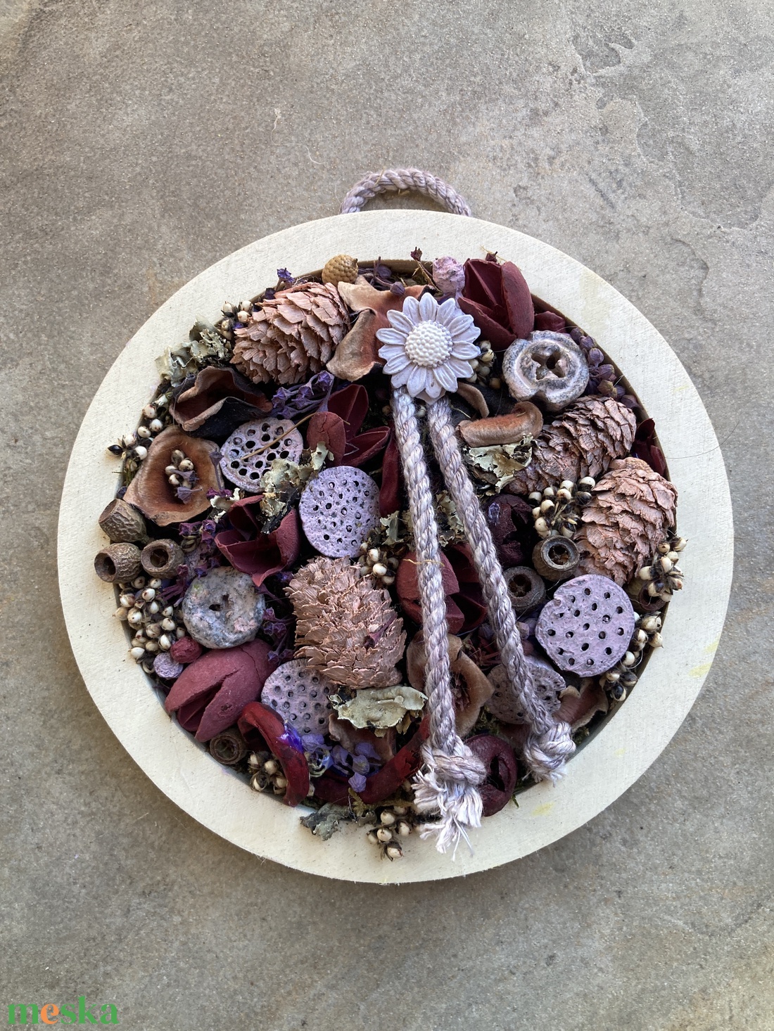 Egyedi színvilágú Lógótálca Maxi Kollekció - Fáradt lila-bordó színvilágú, tartós falikép - otthon & életmód - dekoráció - virágdísz és tartó - csokor & virágdísz - Meska.hu Egyedi színvilágú Lógótálca Maxi Kollekció - Fáradt lila-bordó színvilágú, tartós falikép - otthon & életmód - dekoráció - virágdísz és tartó - csokor & virágdísz - Meska.hu