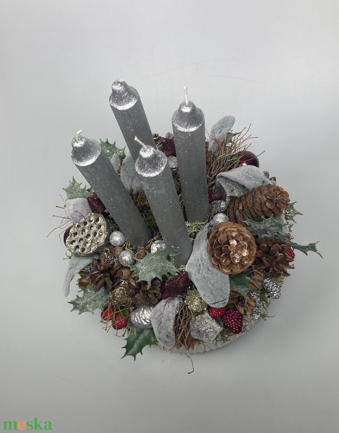 Elegáns, ezüst csíkos mázas kerámiatálas, ezüstgyertyás, adventi asztaldísz termésekkel gazdagon díszítve (AW1) - karácsony - adventi díszek - adventi asztaldísz - Meska.hu