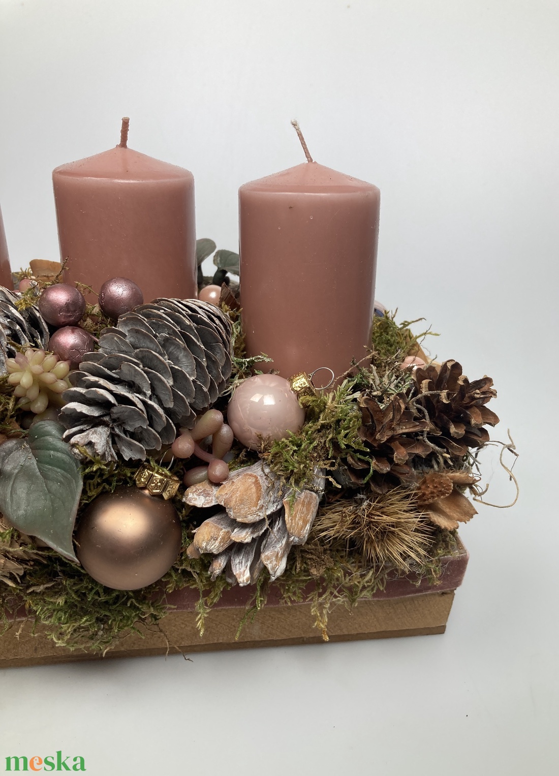 Fahéj - fahéjszínű tuskógyertyás adventi asztaldísz dobozban, termésekkel és kellékekkel gazdagon díszítve - karácsony - adventi díszek - adventi asztaldísz - Meska.hu