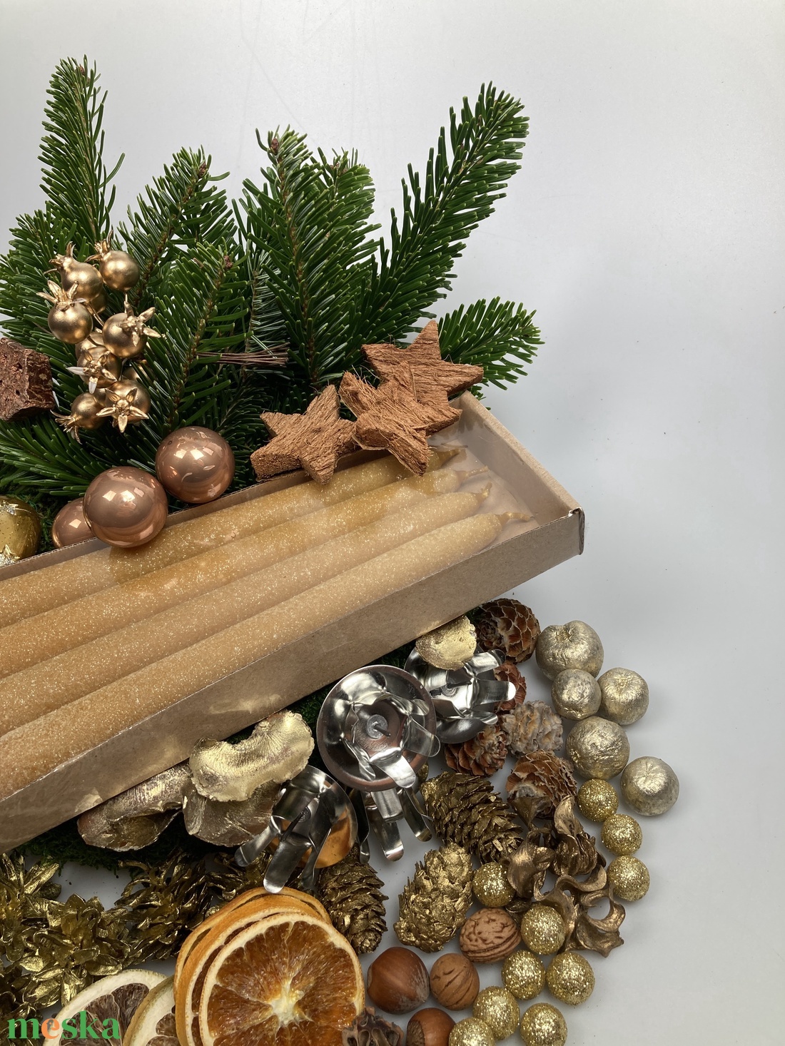 153 darabos, mohakoszorú alapra tervezett DIY adventi koszorú szett arany bársony-glitter szálgyertyákkal (X-09) - diy (csináld magad) - egységcsomag - Meska.hu