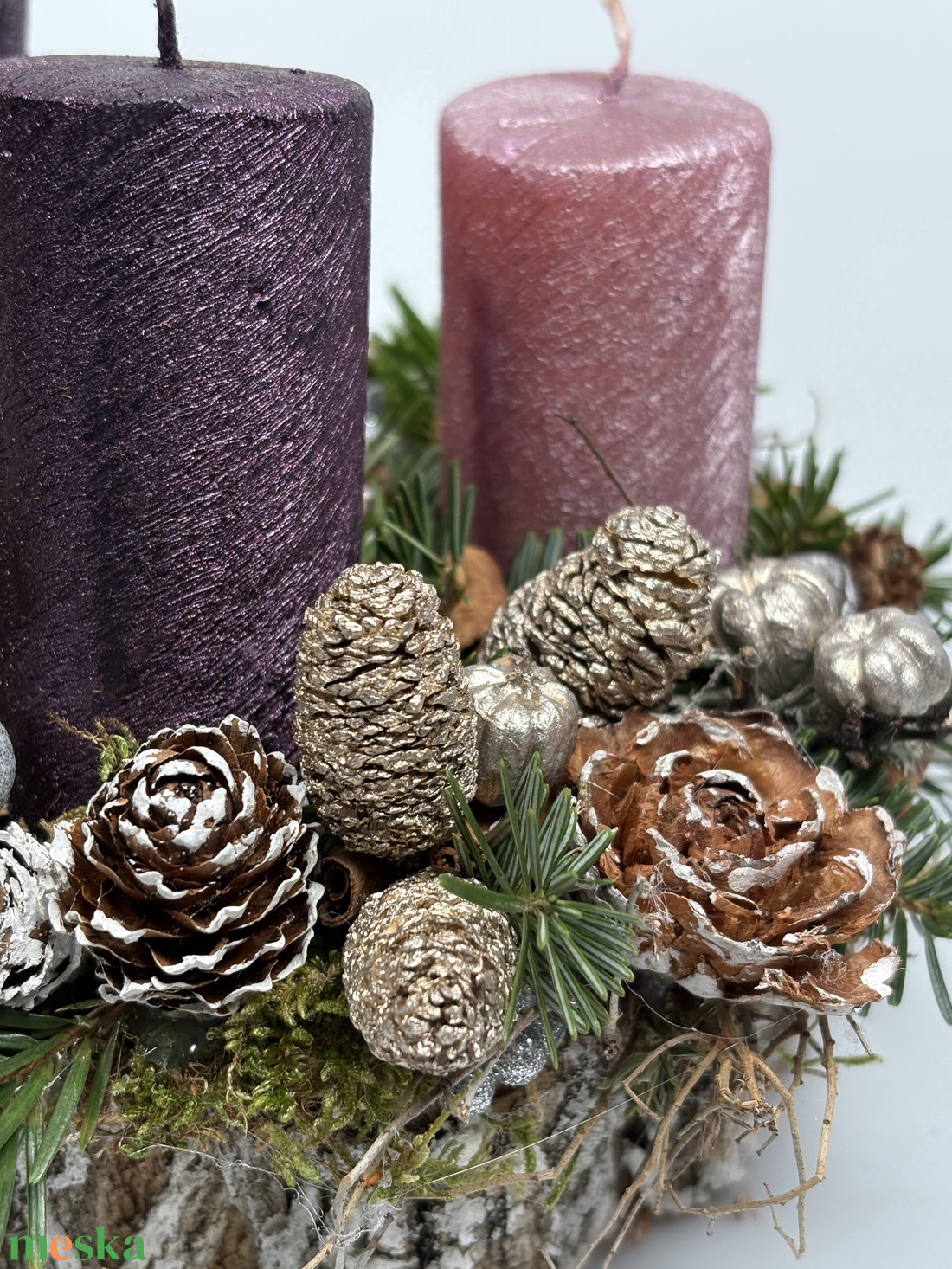 Hagyományos színvilágú - három lila és egy rózsaszín selyemfényű gyertyás adventi asztaldísz gazdagon díszítve (AW29) - karácsony - adventi díszek - adventi asztaldísz - Meska.hu