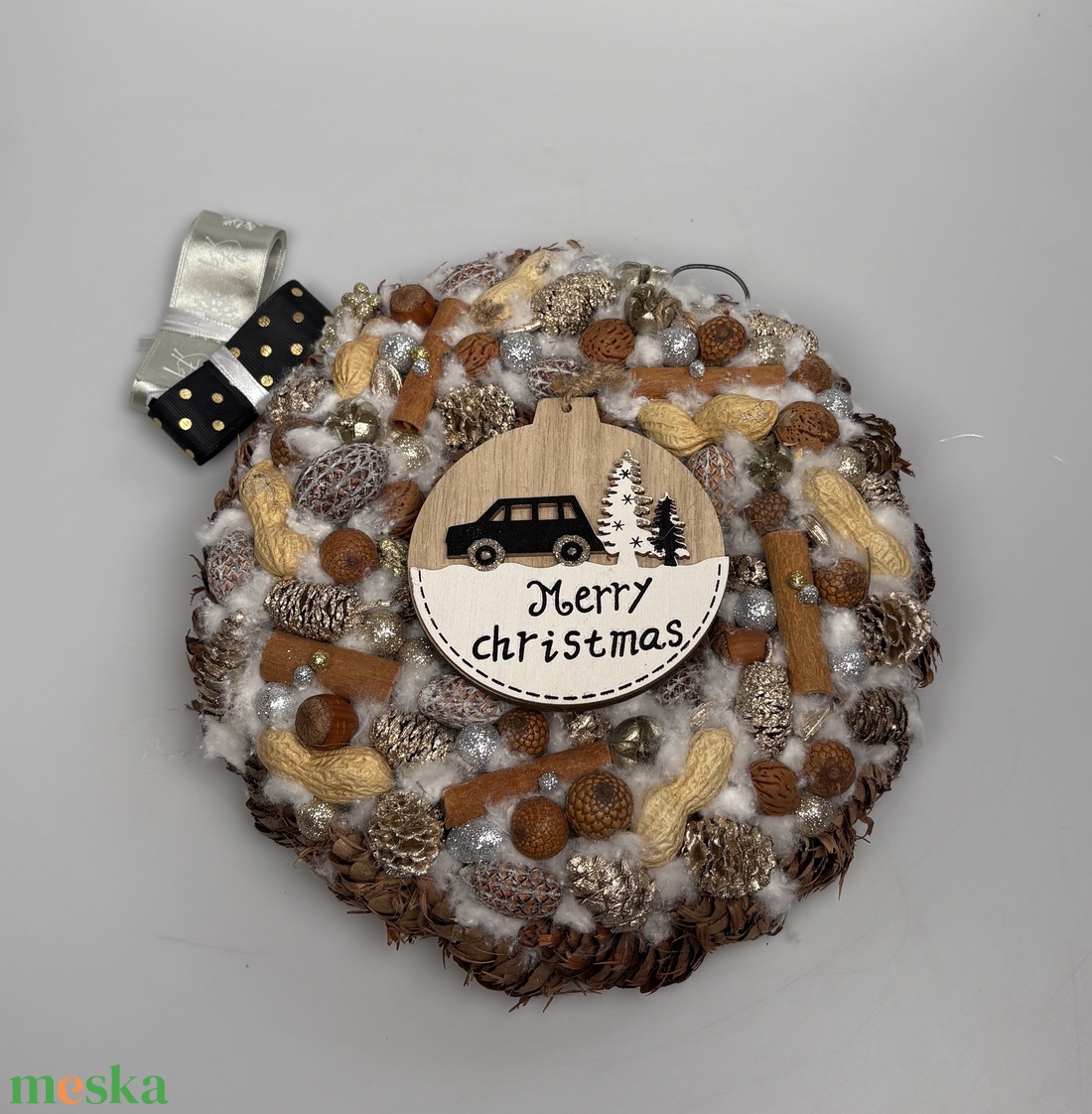 Tompa ragyogás - szolidan csillogós termésekkel gazdagon díszített karácsonyi terméskopogtató (XW-07) - karácsony - adventi díszek - adventi ajtódísz - Meska.hu