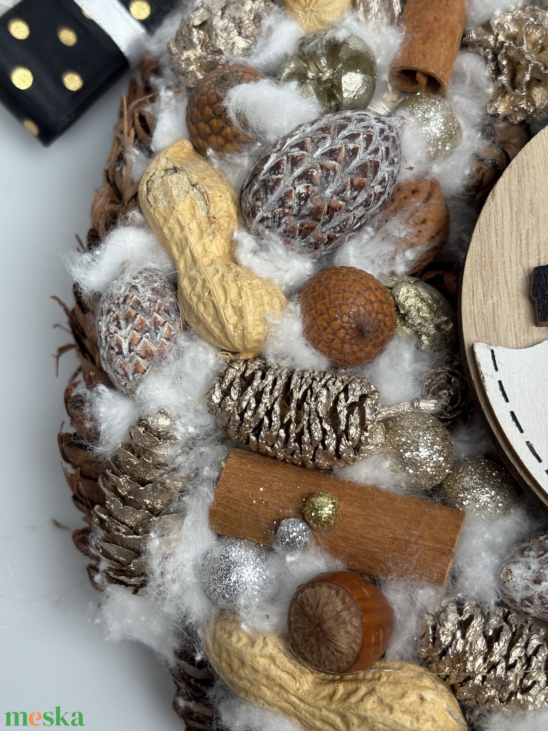 Tompa ragyogás - szolidan csillogós termésekkel gazdagon díszített karácsonyi terméskopogtató (XW-07) - karácsony - adventi díszek - adventi ajtódísz - Meska.hu