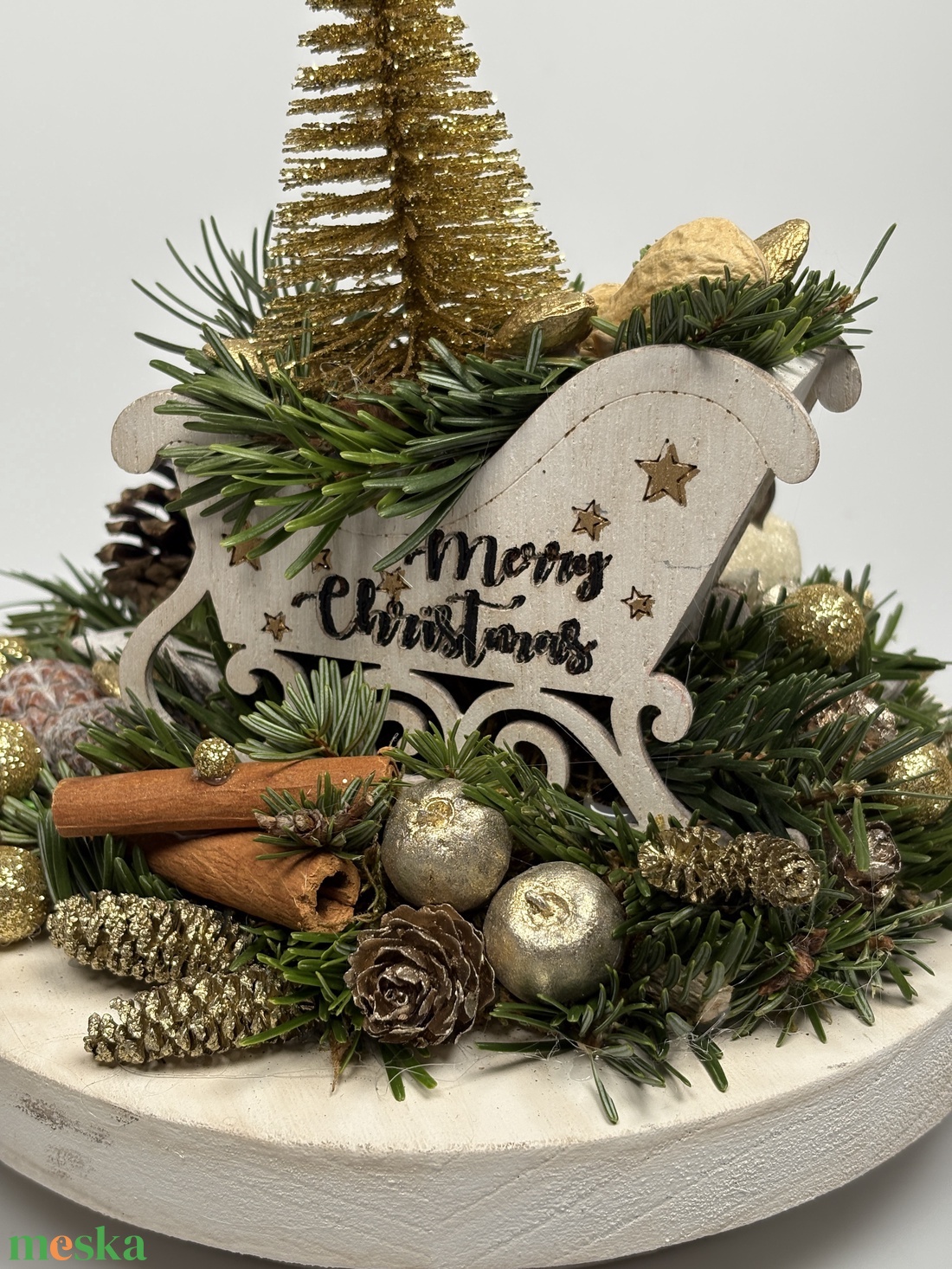 Karácsonyi cuccokkal tömött szán fatálo - ünnepi asztaldísz termésekkel és kellékekkel gazdagon díszítve  - karácsony - adventi díszek - adventi asztaldísz - Meska.hu