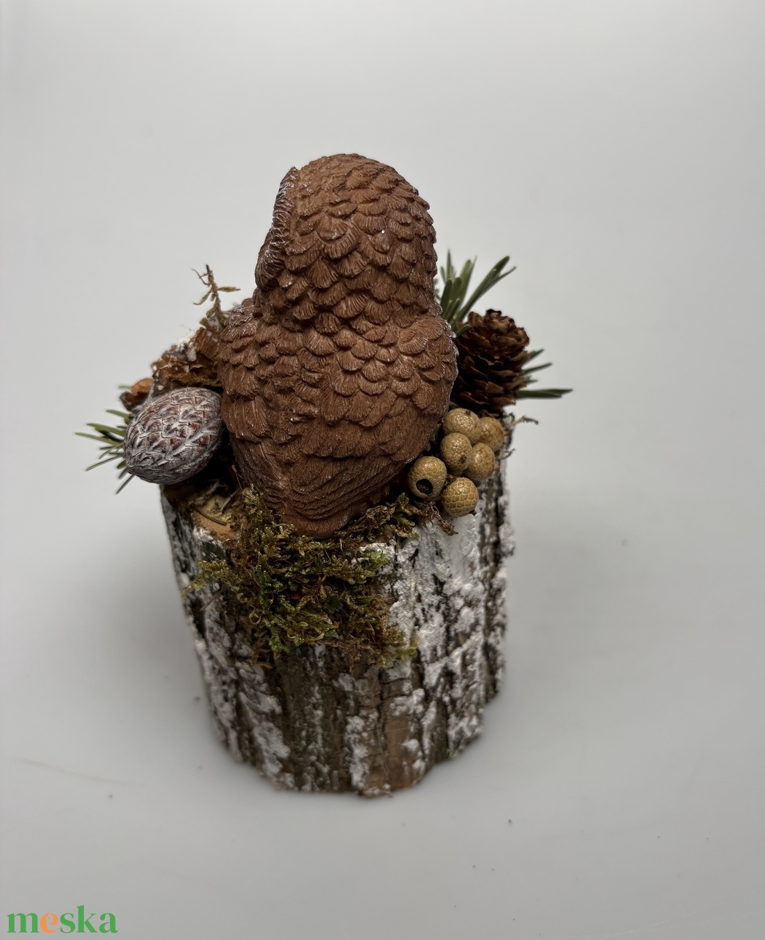 2 újévi fogadalom egy csapásra egy cédrusrózsa mellett balra pihenő barna baglyos téli asztaldísz segítségével - otthon & életmód - dekoráció - virágdísz és tartó - csokor & virágdísz - Meska.hu