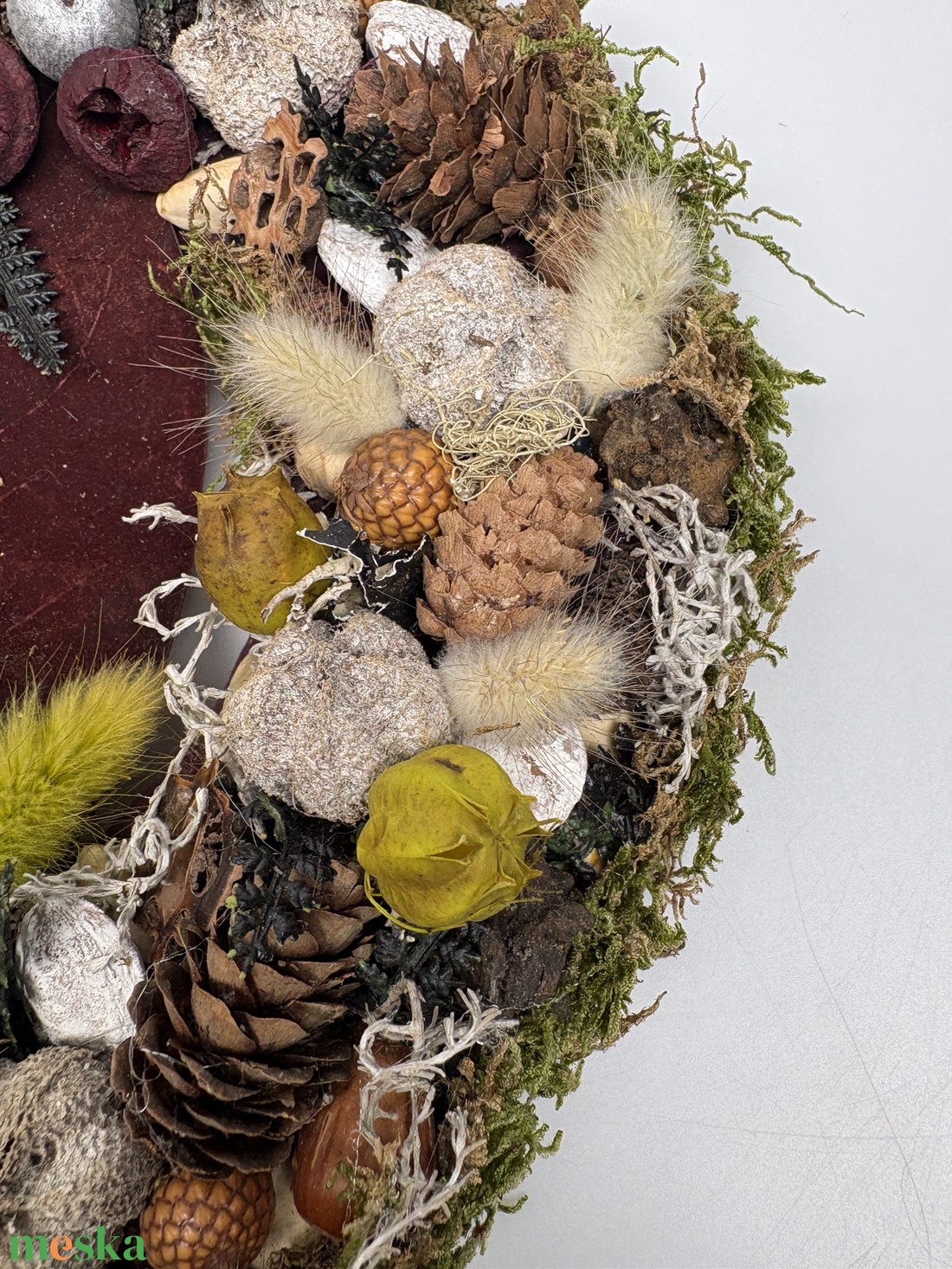 Bringa fan - visszafogott hangulatú, többévszakos, síkalapos terméskopogtató Édes Otthon feliratú biciklis fatáblával - otthon & életmód - dekoráció - ajtó- és ablak dekoráció - ajtódísz & kopogtató - Meska.hu