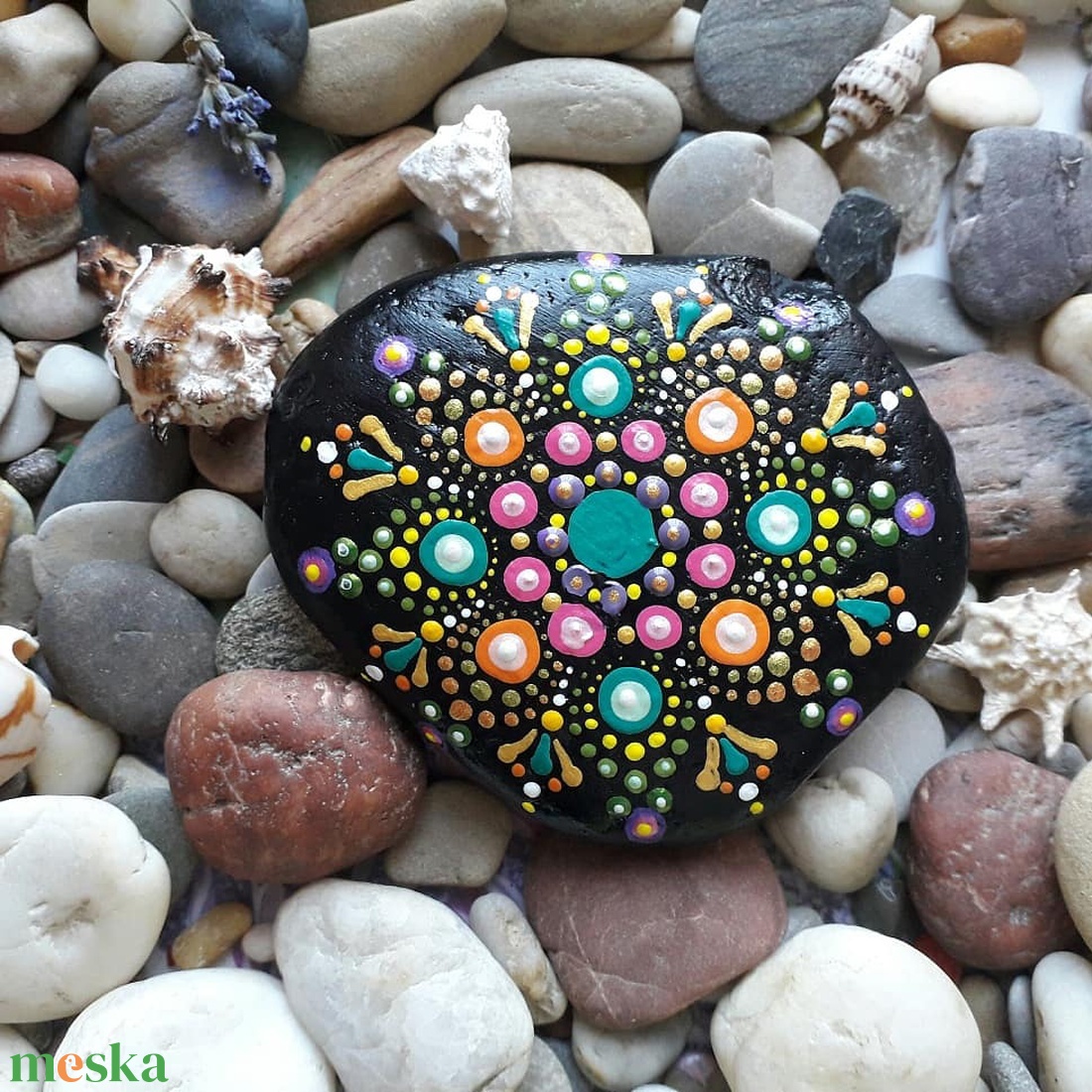 Kézzel festett kavics - mandala - otthon & életmód - dekoráció - spiritualitás - mandala - Meska.hu