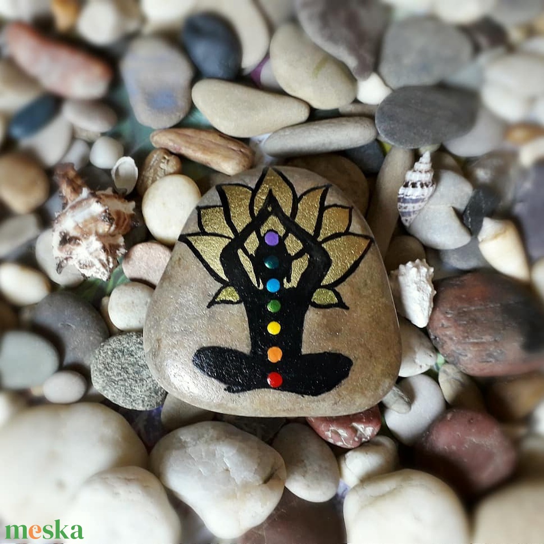 Kézzel festett kavics - mandala - otthon & életmód - dekoráció - asztal és polc dekoráció - kavics & kő - Meska.hu