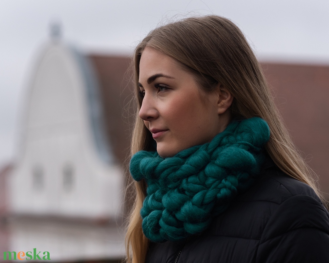 Körsál: petrol zöld színű extra vastag, kötött női gyapjú bebújós csősál - ruha & divat - sál, sapka, kendő - sál - Meska.hu Körsál: petrol zöld színű extra vastag, kötött női gyapjú bebújós csősál - ruha & divat - sál, sapka, kendő - sál - Meska.hu