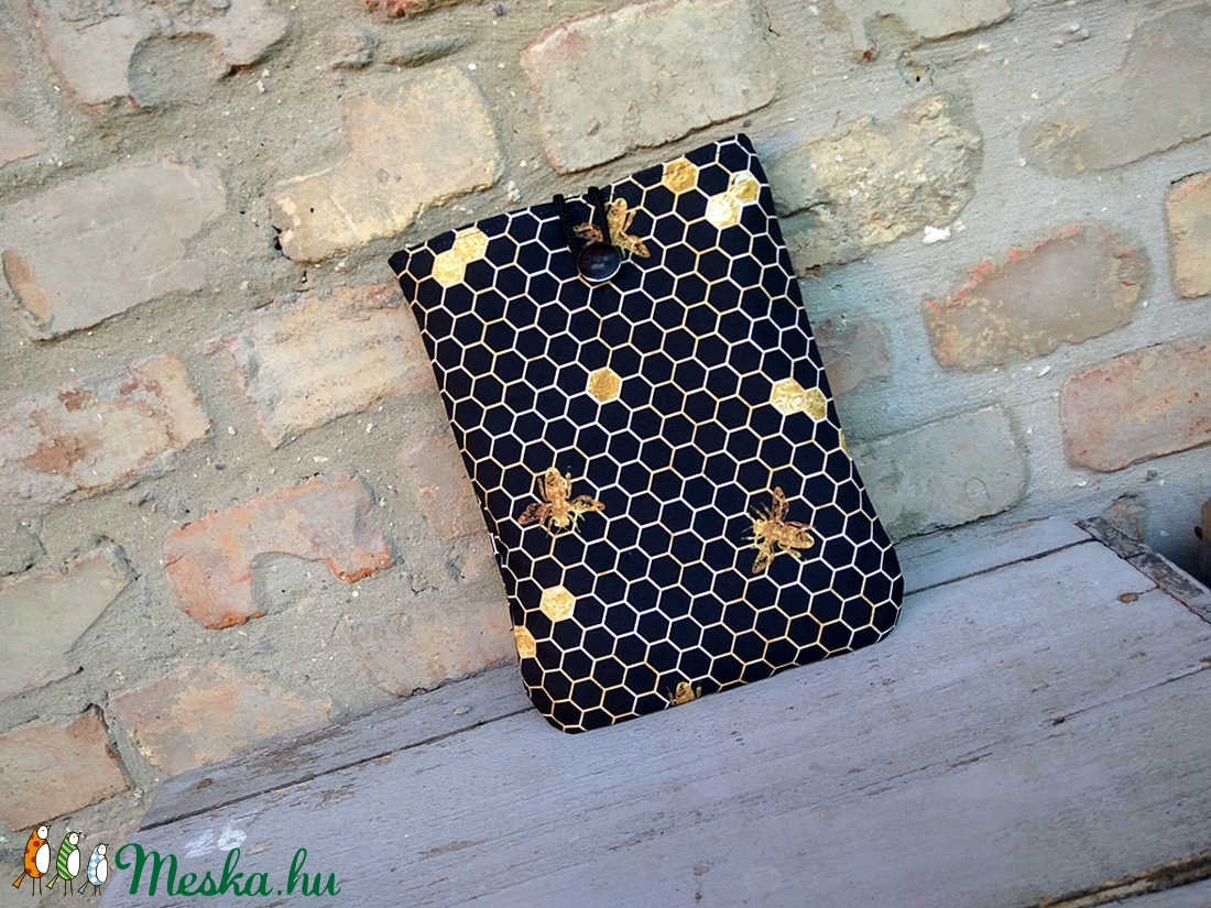 Vízálló méhecskés könyv védő tok, könyvvédő könyv borító könyv takaró - táska & tok - ebook & tablet tok - Meska.hu