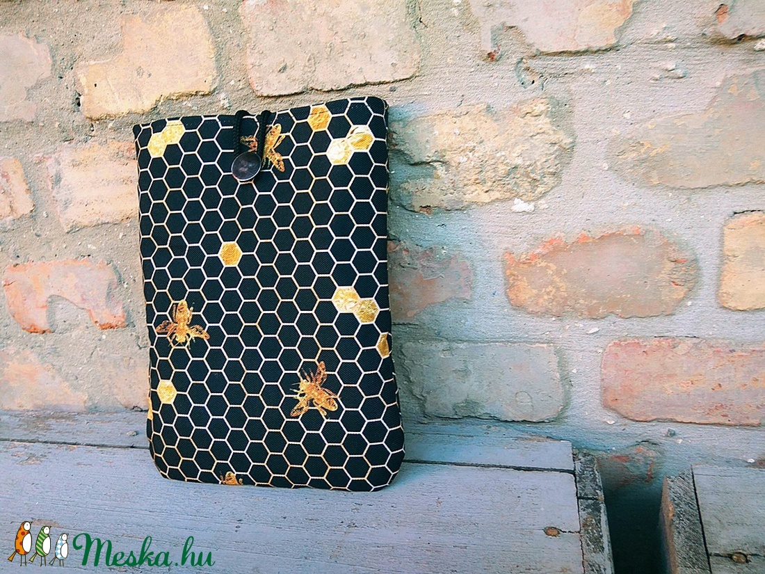 Vízálló méhecskés könyv védő tok, könyvvédő könyv borító könyv takaró - táska & tok - ebook & tablet tok - Meska.hu