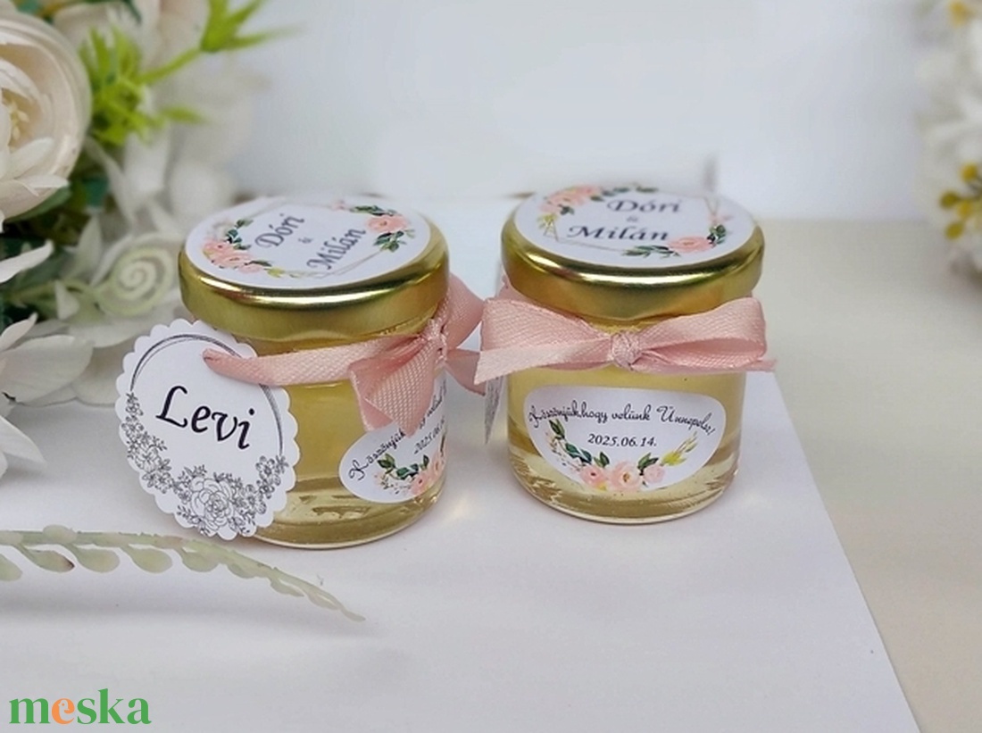 Rose gold vendégneves Álomszép Esküvői mézes köszönet ajándék, mézes köszönetajándék fehér alapon - esküvő - emlék & ajándék - köszönőajándék - Meska.hu Rose gold vendégneves Álomszép Esküvői mézes köszönet ajándék, mézes köszönetajándék fehér alapon - esküvő - emlék & ajándék - köszönőajándék - Meska.hu