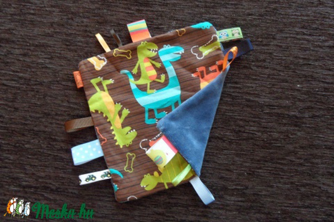 Címkerongyi- dínós -  - Meska.hu