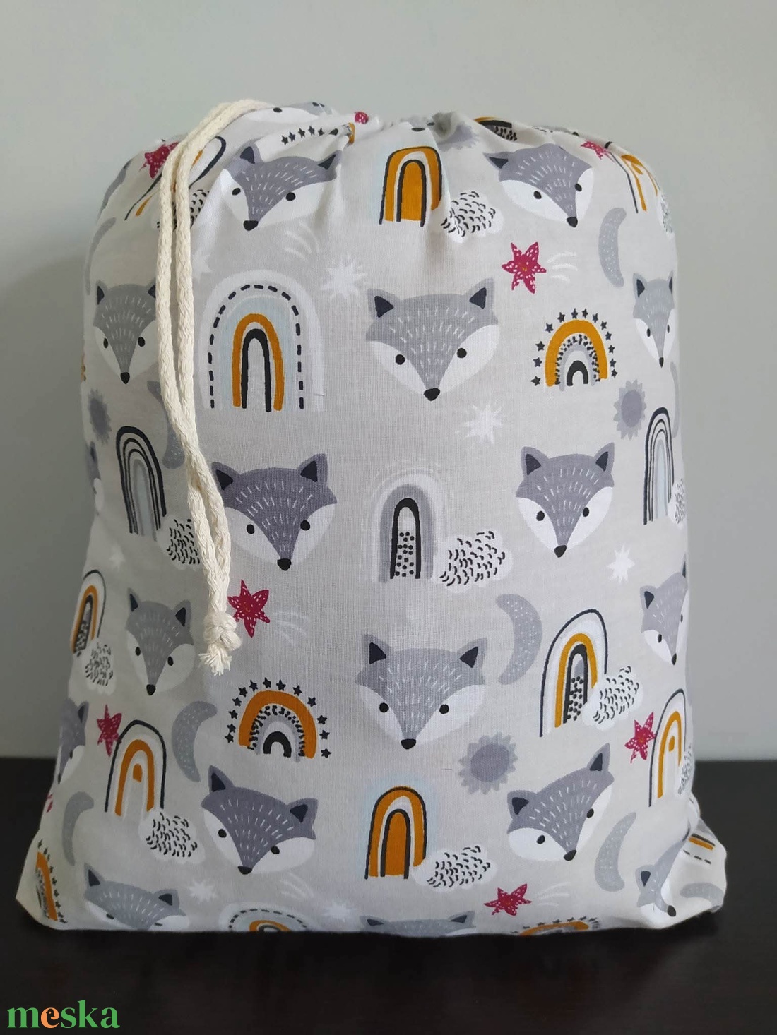 Bevásárlókocsi huzat ,teljesen bélelt, öt ponton záródó biztonsági övvel, ajándék tároló zsákkal - játék & sport - 3 éves kor alattiaknak - bevásárlókocsi huzat - Meska.hu