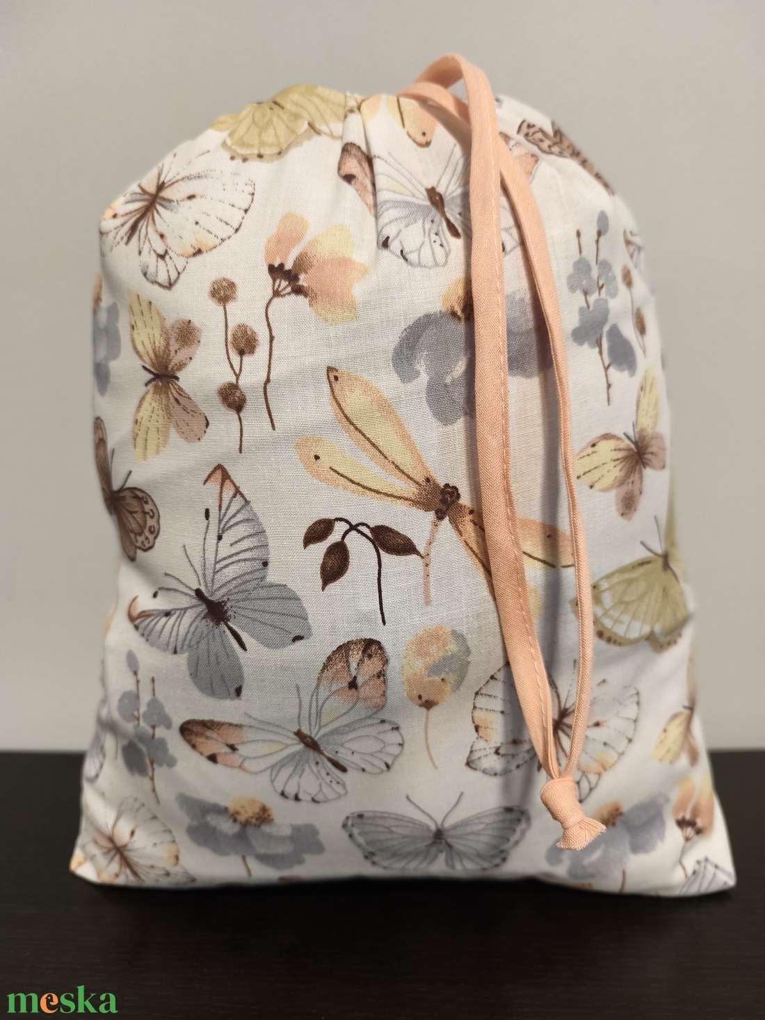 Bevásárlókocsi huzat ,teljesen bélelt, öt ponton záródó biztonsági övvel, ajándék tároló zsákkal - játék & sport - 3 éves kor alattiaknak - bevásárlókocsi huzat - Meska.hu