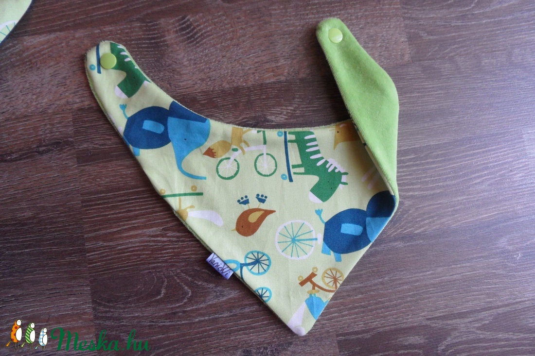 Nyálkendő-  -  - Meska.hu