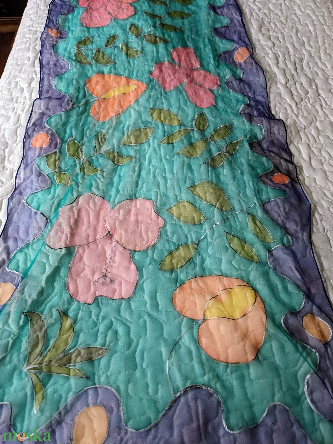 Selyemkendő - Dzsungel, hibiszkusz, kála - ruha & divat - sál, sapka, kendő - stóla - Meska.hu Selyemkendő - Dzsungel, hibiszkusz, kála - ruha & divat - sál, sapka, kendő - stóla - Meska.hu