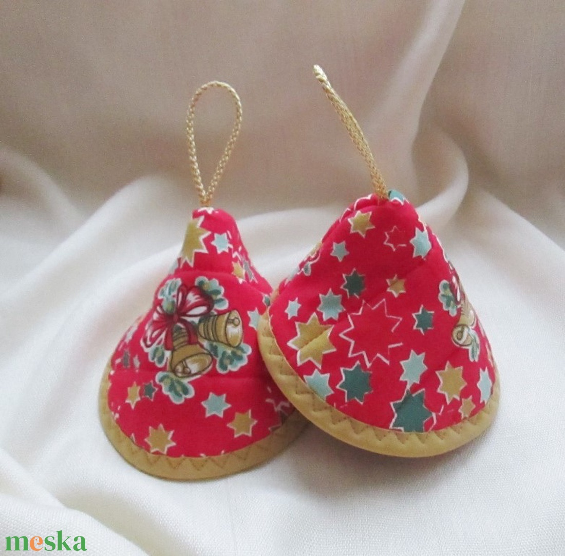 Edényfogó, fedőfogó, fülfogó -  karácsonyi mintás, aranysárga színű szegéllyel (2 db) - karácsony - karácsonyi sütés-főzés - Meska.hu