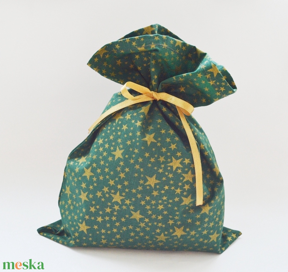 Ajándékzsák, mikulászsák, textilzsák - zöld, arany csillagokkal - karácsony - mikulás - mikulás zsák - Meska.hu