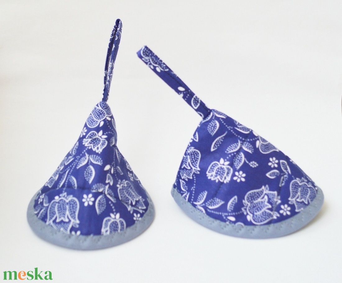 Edényfogó, fedőfogó, fülfogó - kékfestő mintával, szürke szegéllyel (2 db) - otthon & életmód - konyhafelszerelés, tálalás - konyhai textil - edényfogó & edényfedő - Meska.hu Edényfogó, fedőfogó, fülfogó - kékfestő mintával, szürke szegéllyel (2 db) - otthon & életmód - konyhafelszerelés, tálalás - konyhai textil - edényfogó & edényfedő - Meska.hu
