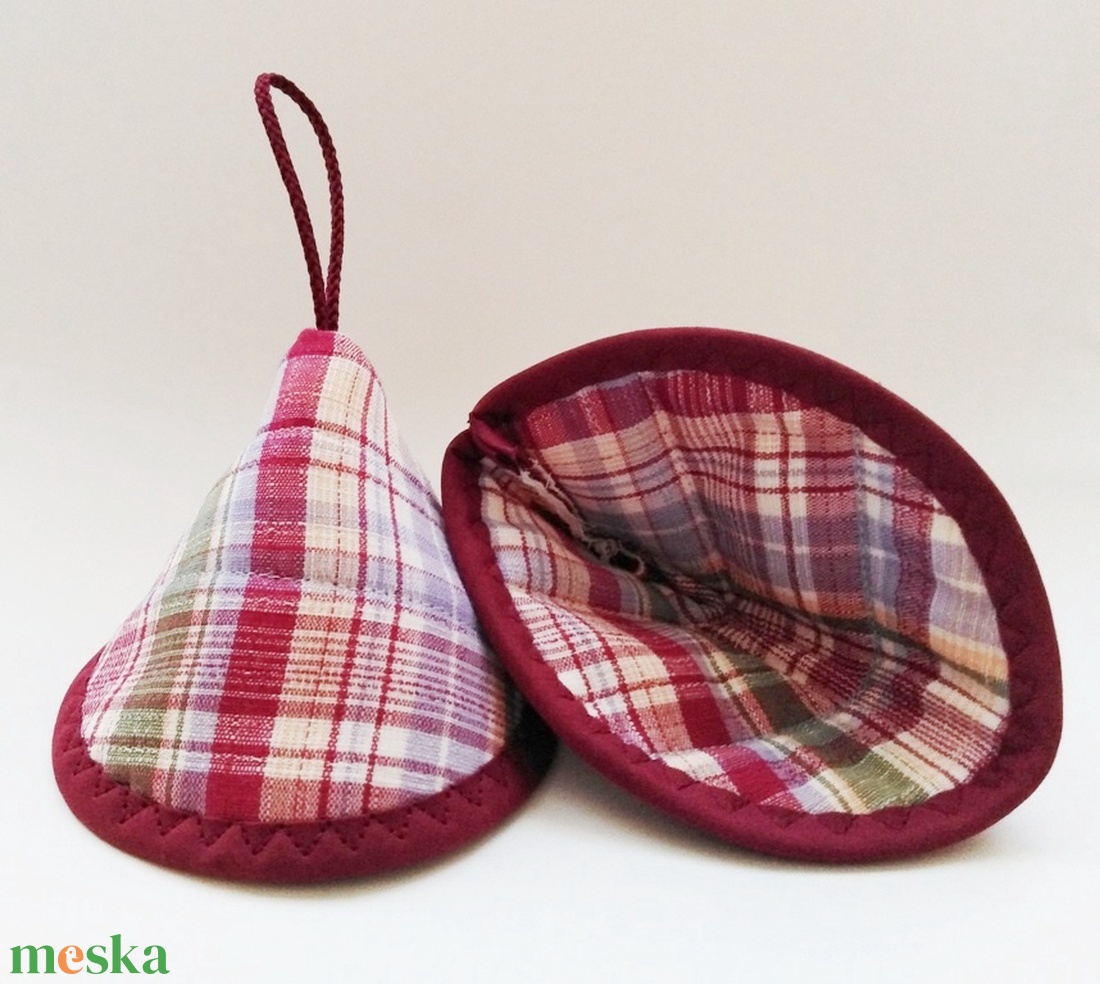 Edényfogó, fedőfogó, fülfogó - csíkos, kockás mintával, bordó szegéllyel - otthon & életmód - konyhafelszerelés, tálalás - konyhai textil - edényfogó & edényfedő - Meska.hu Edényfogó, fedőfogó, fülfogó - csíkos, kockás mintával, bordó szegéllyel - otthon & életmód - konyhafelszerelés, tálalás - konyhai textil - edényfogó & edényfedő - Meska.hu