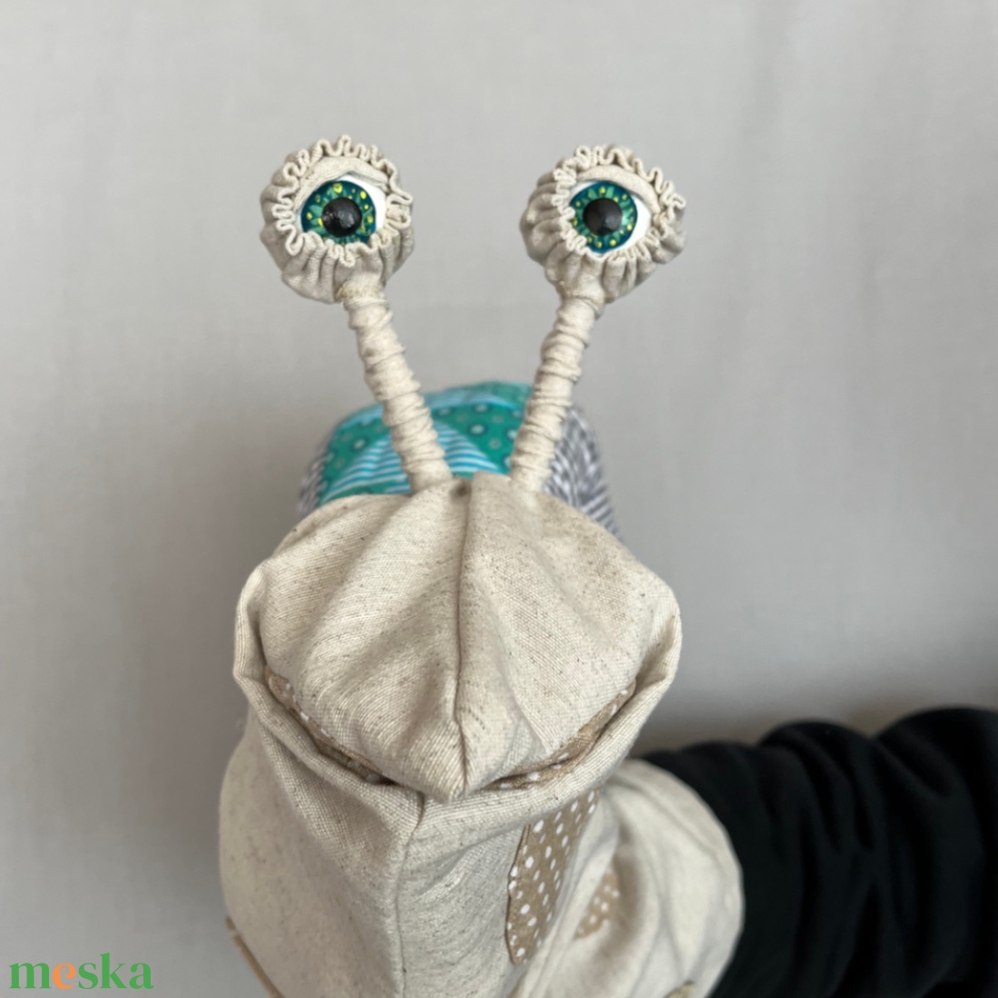 Csodacsiga báb - Türkiz - kockás - játék & sport - bábok - kesztyűbáb - Meska.hu