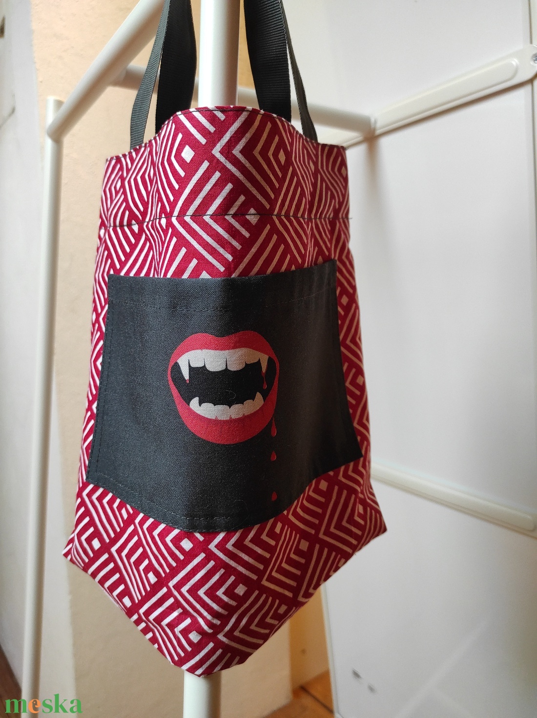 Halloween vászonszatyor/ candy bag: piros vámpírlány - otthon & életmód - dekoráció - halloween - halloweeni jelmez és kiegészítők - Meska.hu
