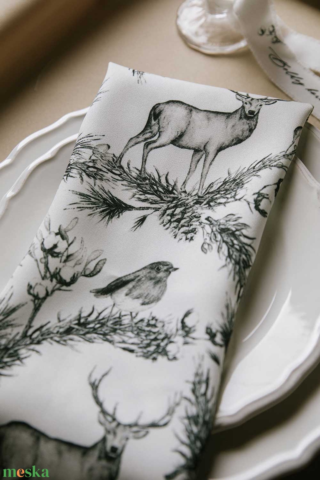 Textilszalvéta  szarvas és vörösbegy  szürke grafikával - otthon & életmód - konyhafelszerelés, tálalás - konyhai textil - szalvéta - Meska.hu
