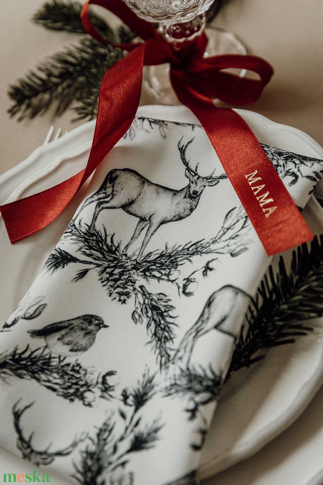 Textilszalvéta  szarvas és vörösbegy  szürke grafikával - otthon & életmód - konyhafelszerelés, tálalás - konyhai textil - szalvéta - Meska.hu