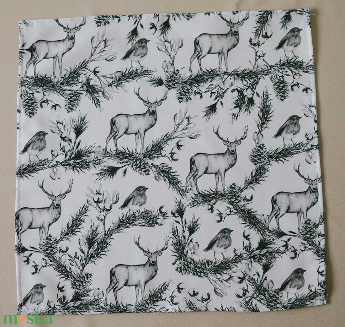 Textilszalvéta  szarvas és vörösbegy  szürke grafikával - otthon & életmód - konyhafelszerelés, tálalás - konyhai textil - szalvéta - Meska.hu