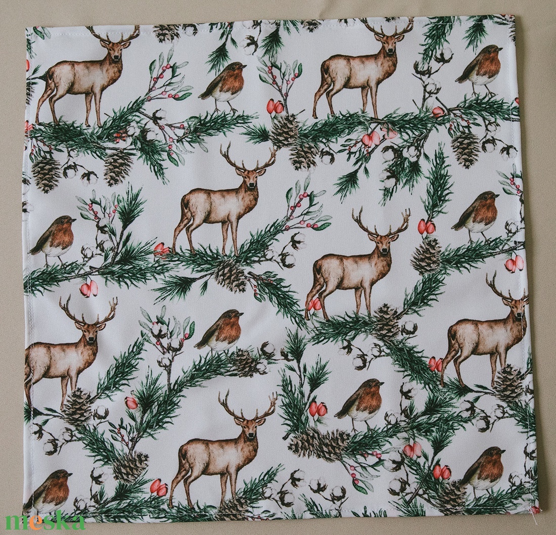 Textilszalvéta  szarvas és vörösbegy  színes grafikával - otthon & életmód - konyhafelszerelés, tálalás - konyhai textil - szalvéta - Meska.hu