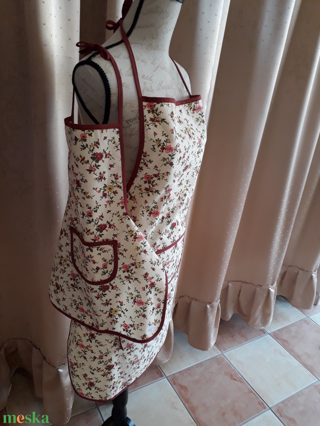 Anya lánya kötény szett - otthon & életmód - konyhafelszerelés, tálalás - konyhai textil - kötény - Meska.hu Anya lánya kötény szett - otthon & életmód - konyhafelszerelés, tálalás - konyhai textil - kötény - Meska.hu