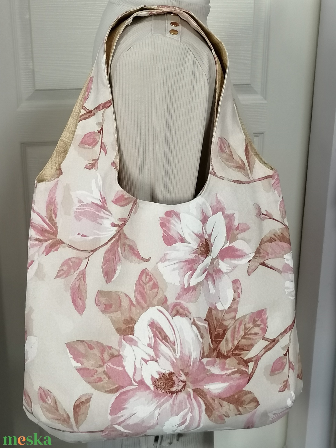 Virágmintás válltáska - táska & tok - bevásárlás & shopper táska - shopper, textiltáska, szatyor - Meska.hu