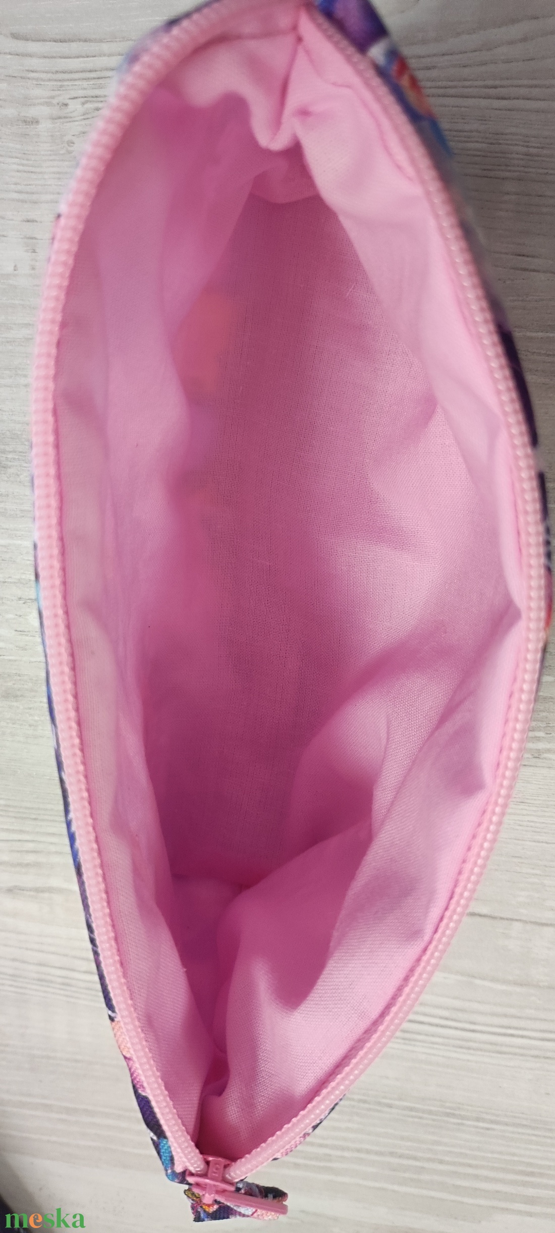 K-pop,Demon Hunters tolltartó - otthon & életmód - papír, írószer - tolltartó & ceruzatekercs - Meska.hu