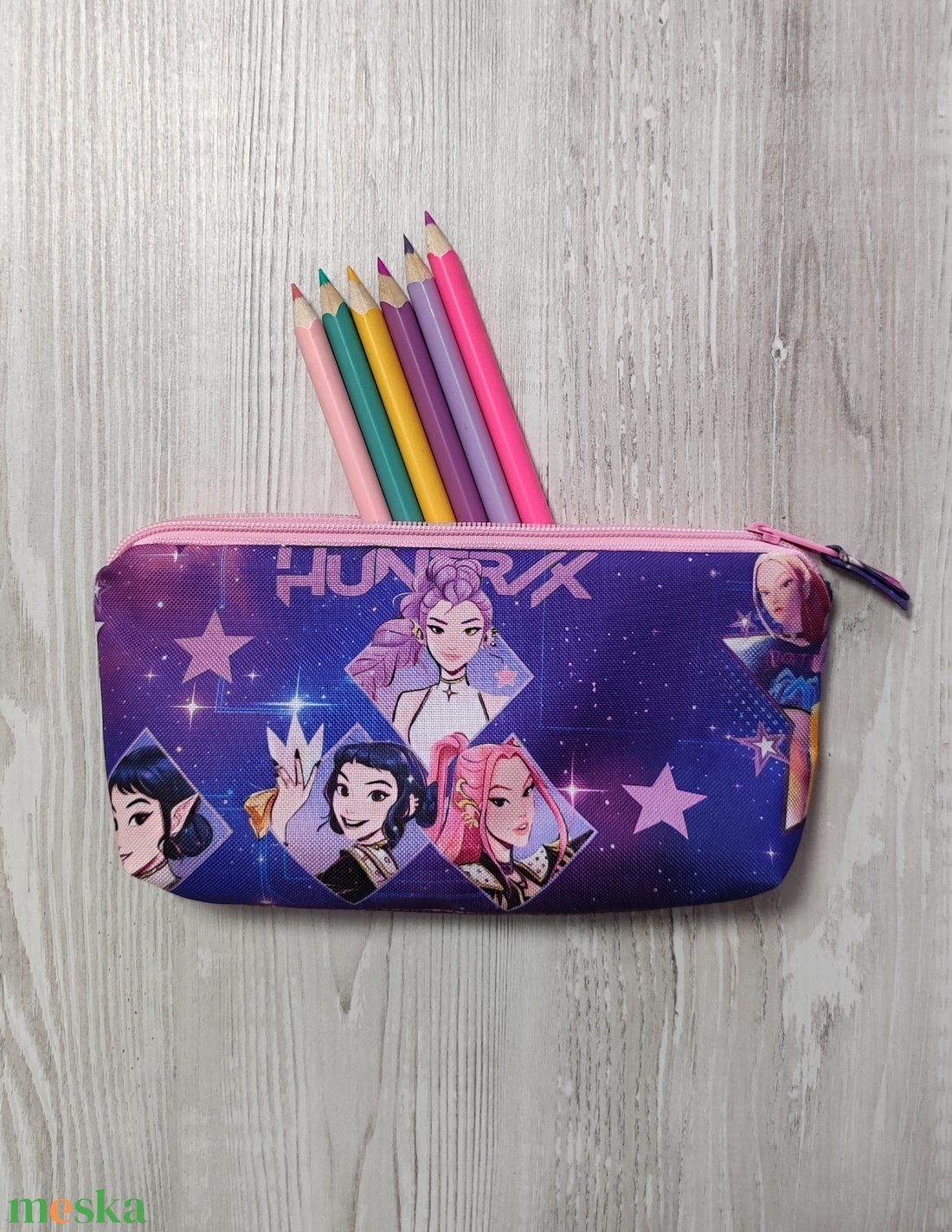 K-pop,Demon Hunters tolltartó - otthon & életmód - papír, írószer - tolltartó & ceruzatekercs - Meska.hu