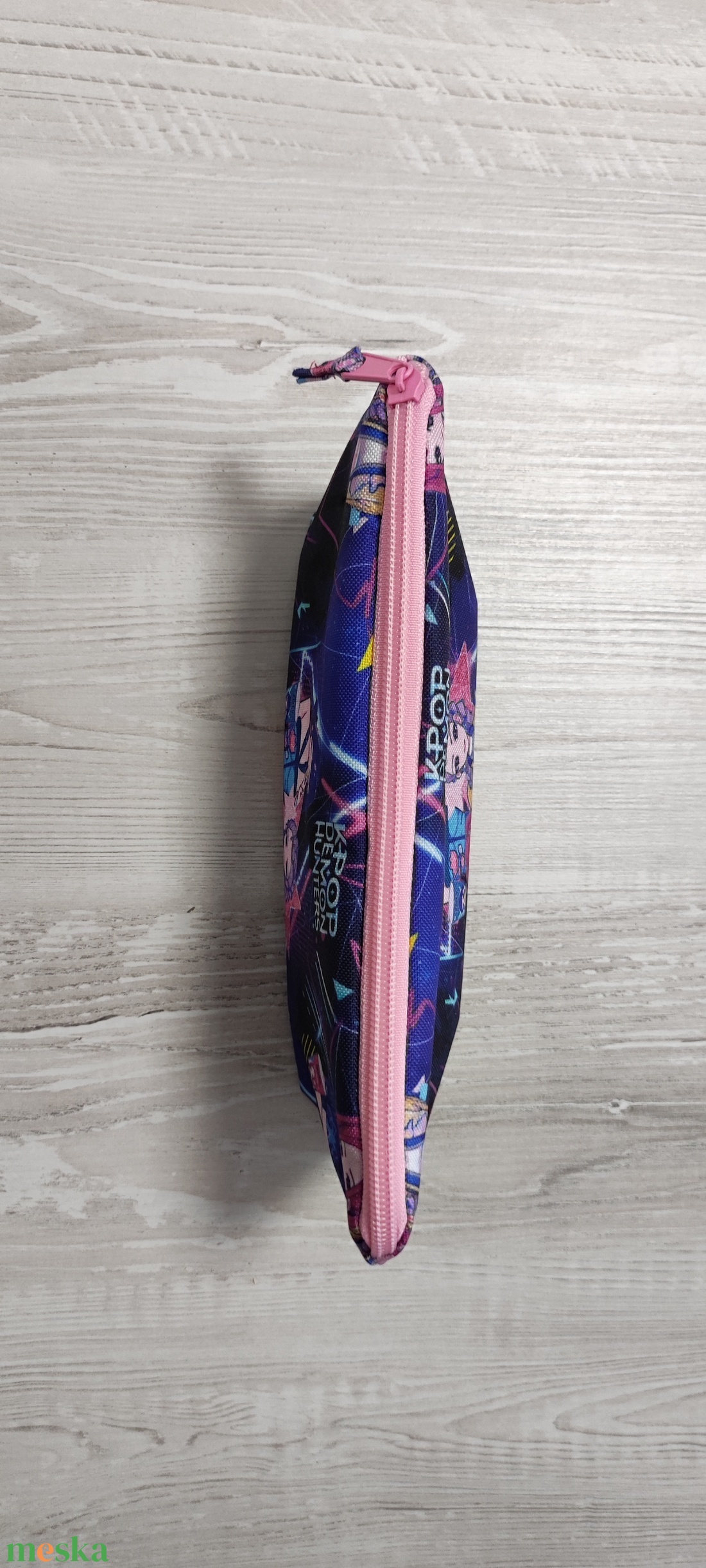 K-pop,Demon Hunters tolltartó - otthon & életmód - papír, írószer - tolltartó & ceruzatekercs - Meska.hu