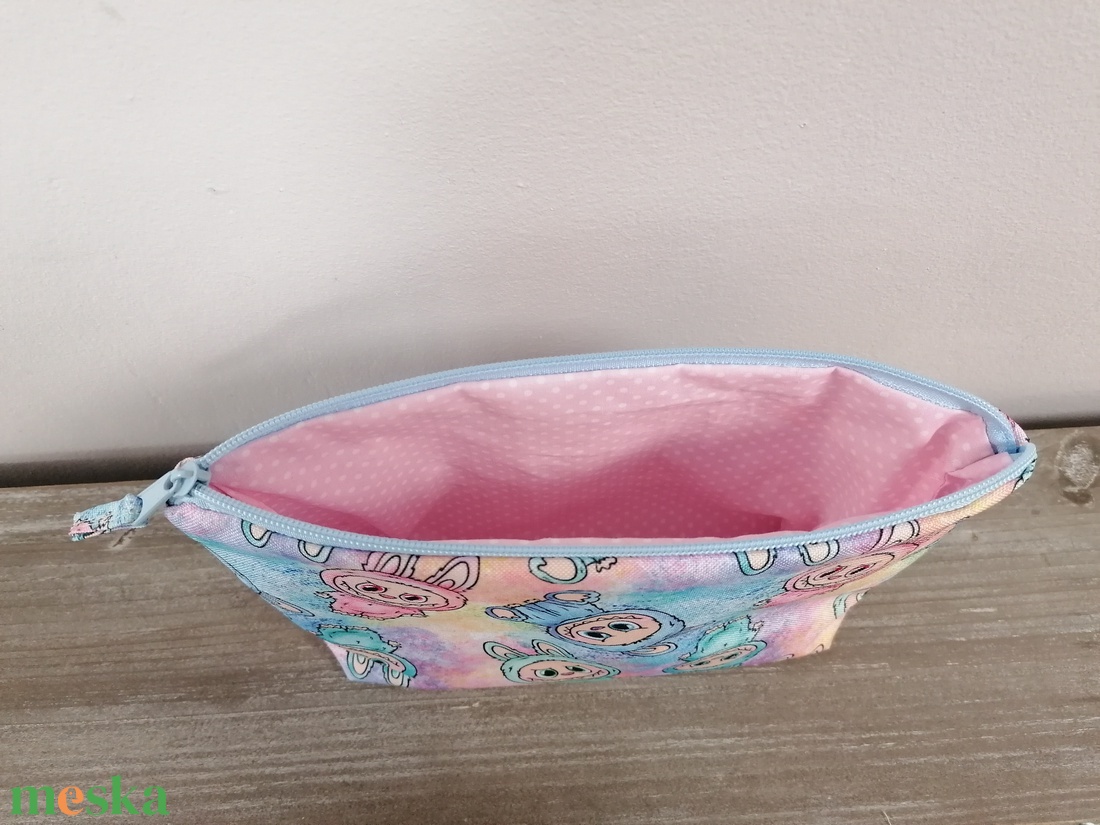 Labubus neszeszer - táska & tok - neszesszer - Meska.hu