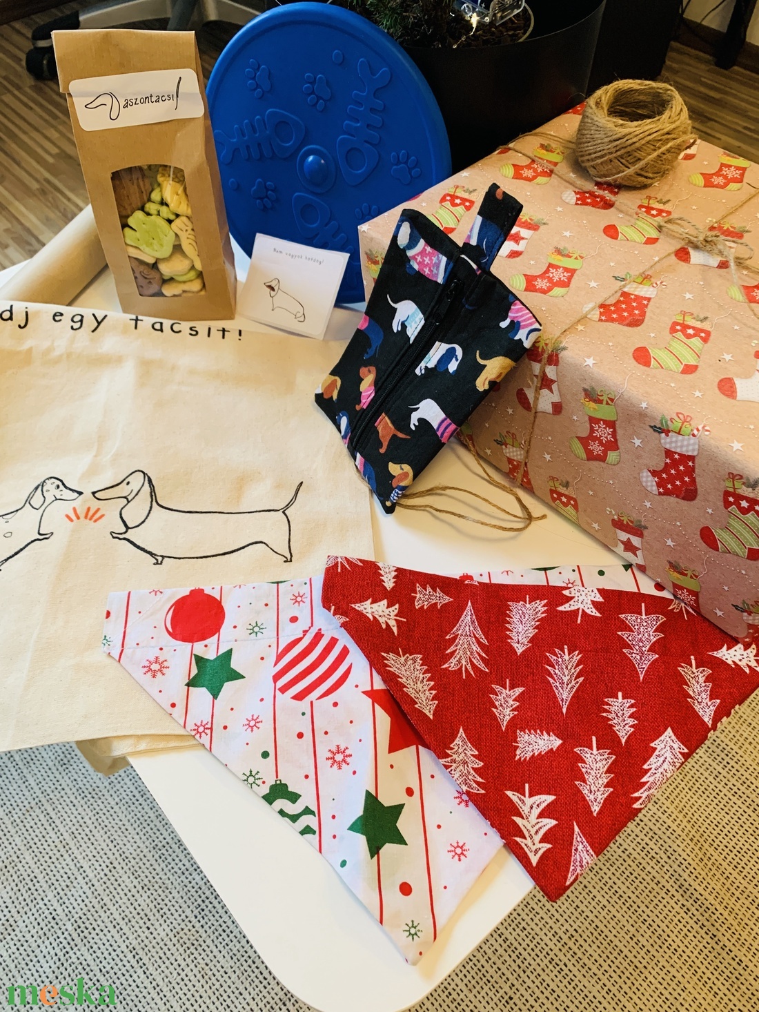 Juti-box kutyusnak és gazdinak - otthon & életmód - kisállatoknak - kutyáknak - kutya etetés - Meska.hu