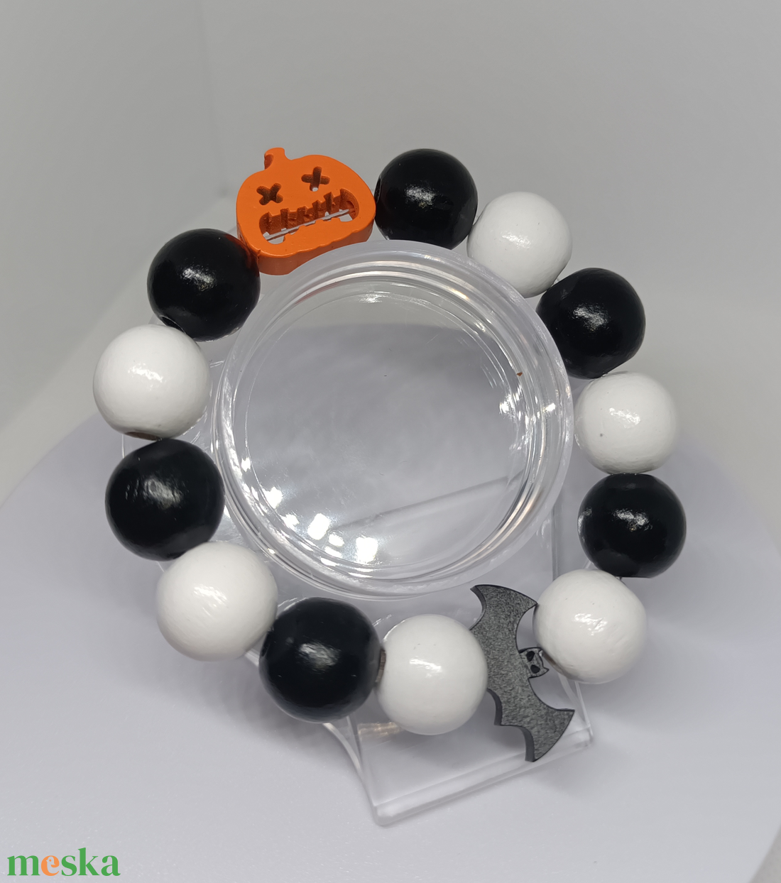 Halloween karkötő - tök és denevér dísszel - otthon & életmód - dekoráció - halloween - halloweeni ékszerek - Meska.hu Halloween karkötő - tök és denevér dísszel - otthon & életmód - dekoráció - halloween - halloweeni ékszerek - Meska.hu